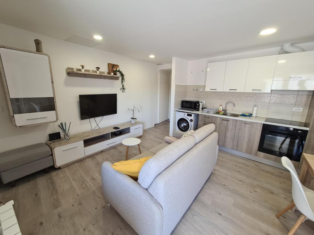 Apartma Iva โคเปร์ ภายนอก รูปภาพ