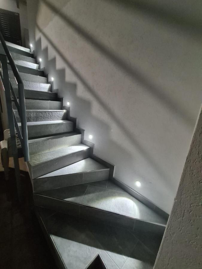 Apartma Iva โคเปร์ ภายนอก รูปภาพ