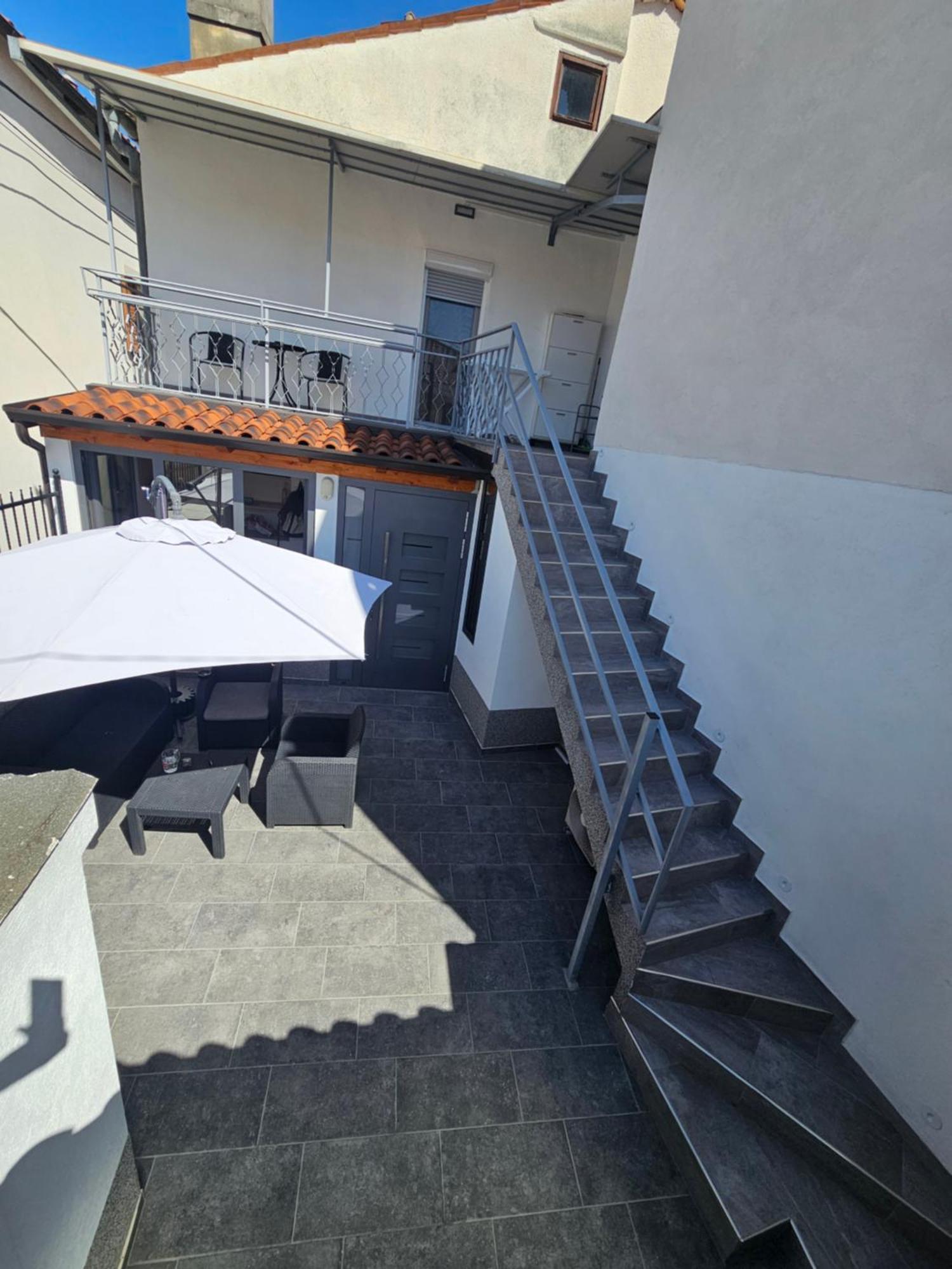 Apartma Iva โคเปร์ ภายนอก รูปภาพ